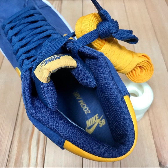 Nike SB Zoom Blazer Mid Michigan Navy Gold Shoes - Picture 4 of 5